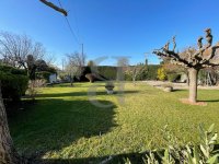 Villa L'Isle-sur-la-Sorgue #013815 Boschi Prestige