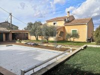 Villa Mazan #013831 Boschi Prestige