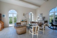 Villa L'Isle-sur-la-Sorgue #014358 Boschi Prestige