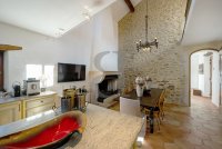 Farmhouse and stonebuilt house Vaison-la-Romaine #14479 Boschi Real Estate