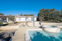 Villa Venasque #014513 Boschi Real Estate