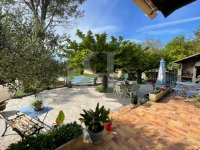 Villa L'Isle-sur-la-Sorgue #014515 Boschi Luxury Properties
