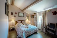 Farmhouse and stonebuilt house Pernes-les-Fontaines #014686 Boschi Real Estate
