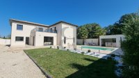 Villa Carpentras #015070 Boschi Real Estate