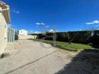 Villa L'Isle-sur-la-Sorgue #015517 Boschi Real Estate