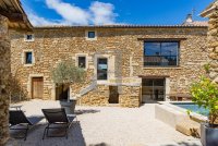 Farmhouse and stonebuilt house Sainte-Cécile-les-Vignes #015915 Boschi Real Estate