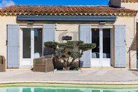 Villa L'Isle-sur-la-Sorgue #016028 Boschi Real Estate