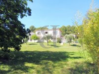 Villa L'Isle-sur-la-Sorgue #012488 Boschi Prestige