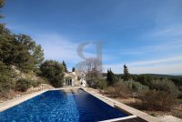 Villa Le Barroux #016366 Boschi Luxury Properties