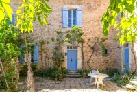 Farmhouse and stonebuilt house Sainte-Cécile-les-Vignes #016373 Boschi Real Estate