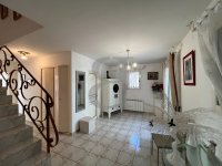 Villa L'Isle-sur-la-Sorgue #016372 Boschi Luxury Properties