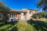 Villa Barbentane #017392 Boschi Real Estate