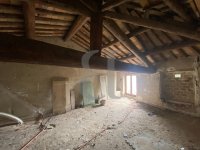 Farmhouse and stonebuilt house Grignan #017636 Boschi Real Estate