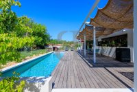 Villa L'Isle-sur-la-Sorgue #017723 Boschi Prestige