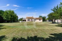 Villa Pernes-les-Fontaines #018630 Boschi Prestige
