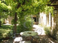 Farmhouse and stonebuilt house Sainte-Cécile-les-Vignes #013443 Boschi Real Estate